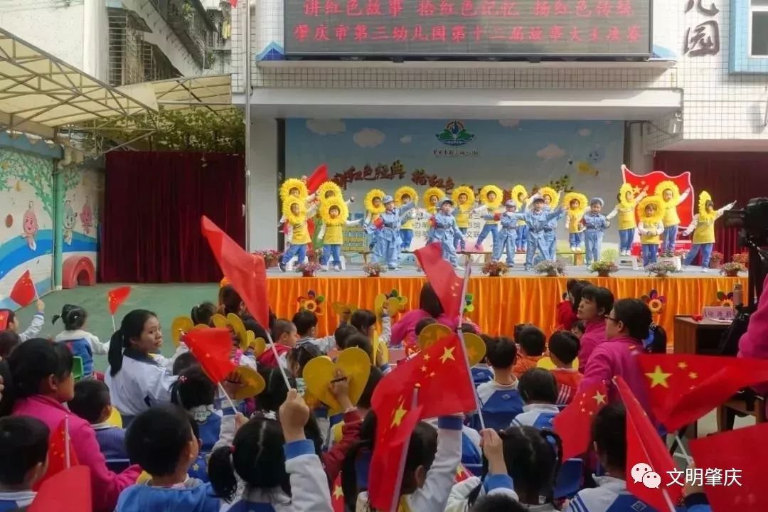 李英雅最新动态，从舞台到生活的多彩绽放